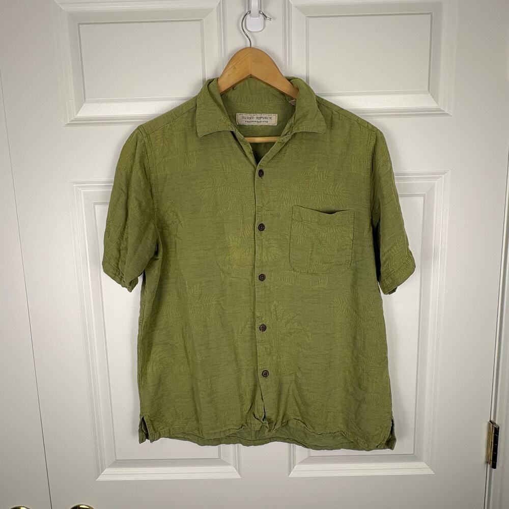 Island Republic Green Button Down Hawaiian Shirt Silk Collared Summer Vacation M